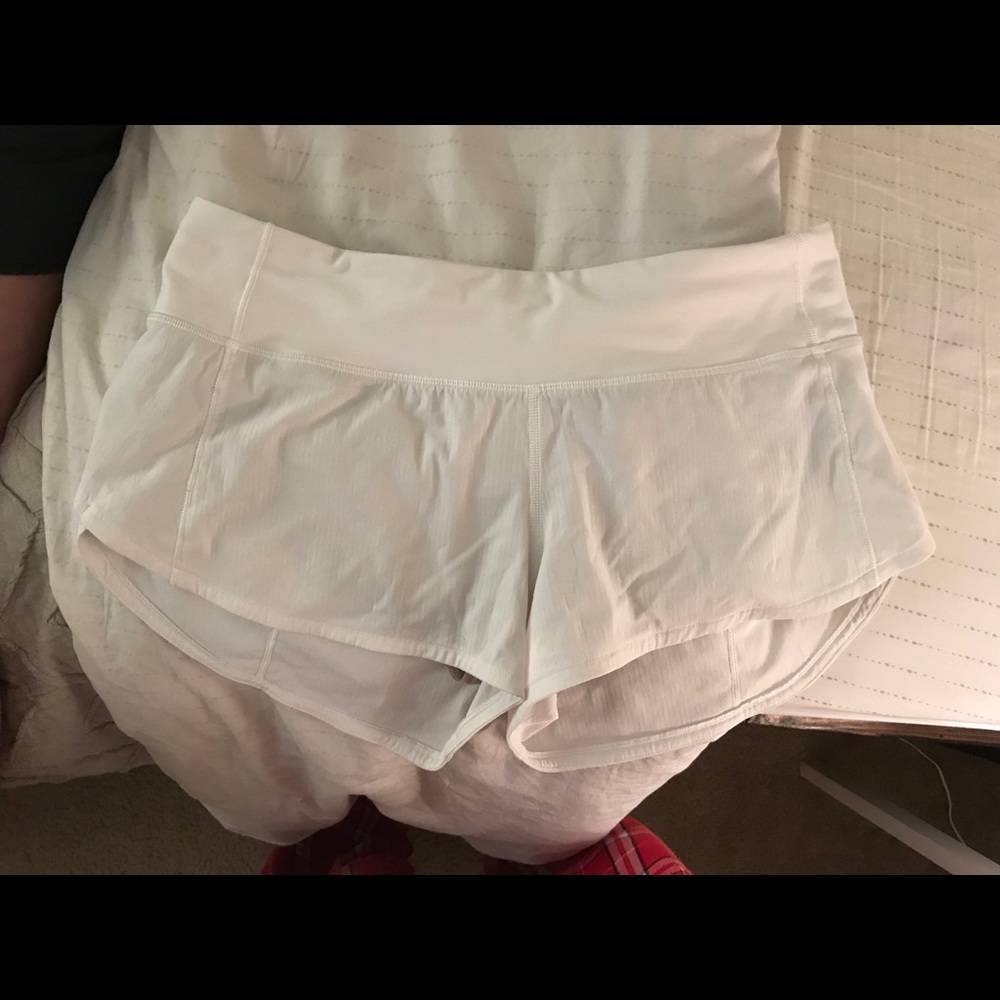 White lululemon shorts